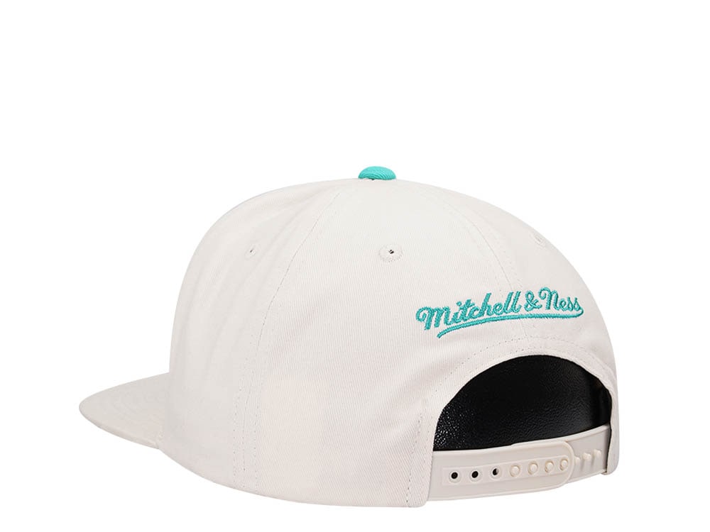 Mitchell & Ness Vancouver Grizzlies Reframe Retro Off White Snapback Cap