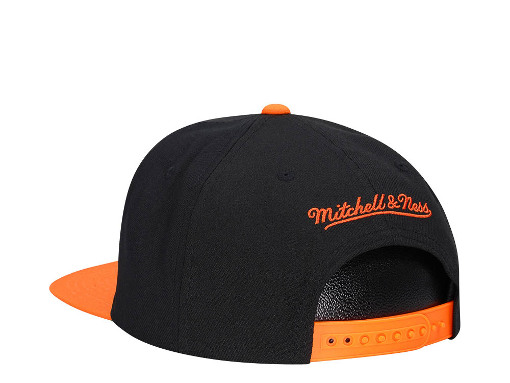 Mitchell & Ness Philadelphia Flyers Vintage Script Snapback Cap