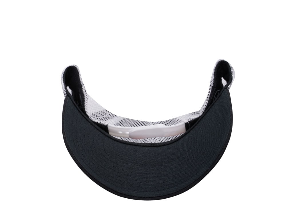 47Brand Liverpool FC Black MVP Trucker Snapback Cap