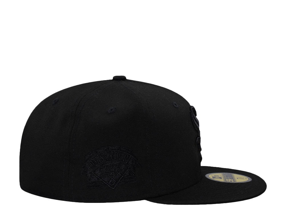 New Era Chicago White Sox Comiskey Park Blackout Pink Edition Black 59Fifty Fitted Cap