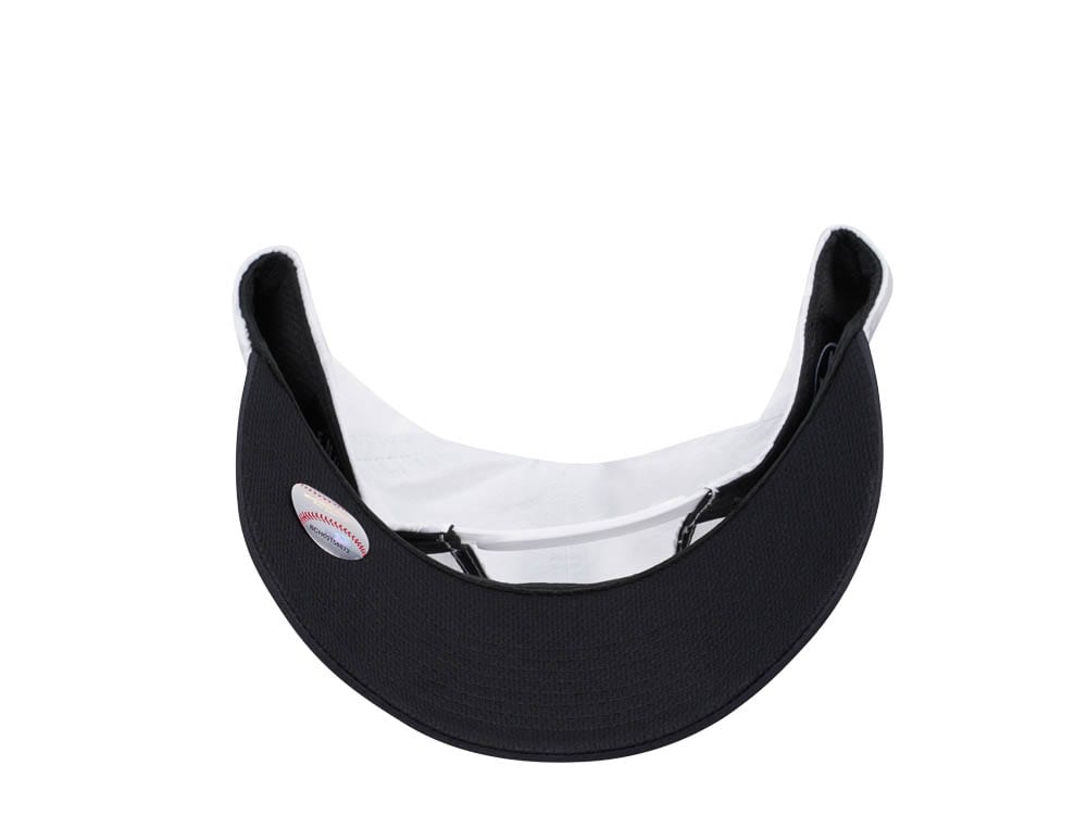 47Brand Pittsburgh Pirates White Brrr MVP Snapback Cap