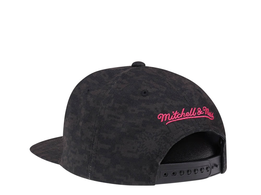 Mitchell & Ness San Antonio Spurs NBA Team Digi Camo Hardwood Classic Snapback Cap