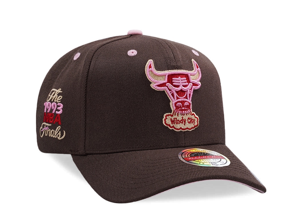 Mitchell & Ness Chicago Bulls NBA Finals 1993 Hardwood Classic Brown Sugar Edition Snapback Cap