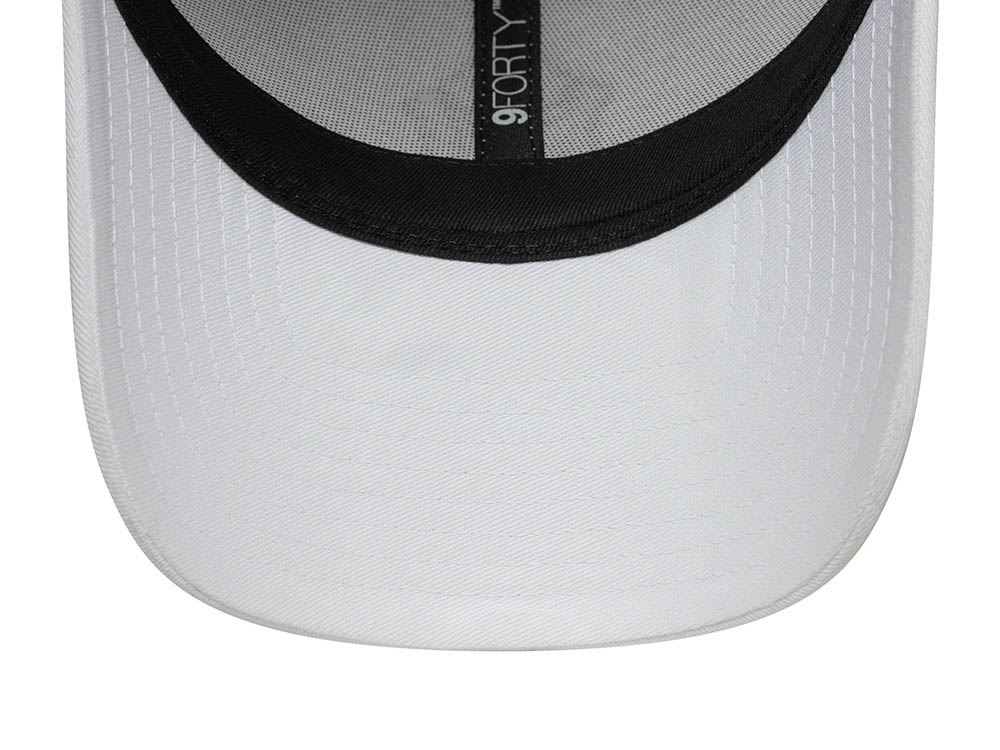 New Era New York Yankees Outline White 9Forty Strapback Cap