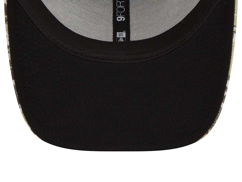 New Era New Orleans Saints Salute to Service 21 9Forty Trucker Snapback Cap