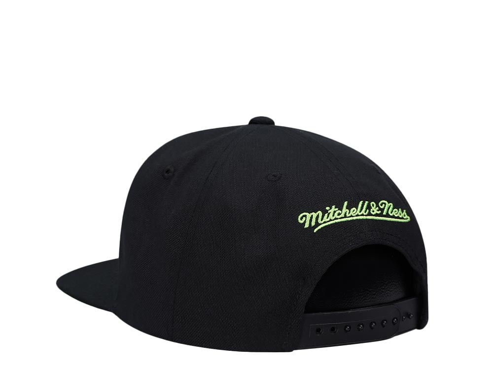 Mitchell & Ness Dallas Mavericks Slime Drip Hardwood Classic Snapback Cap
