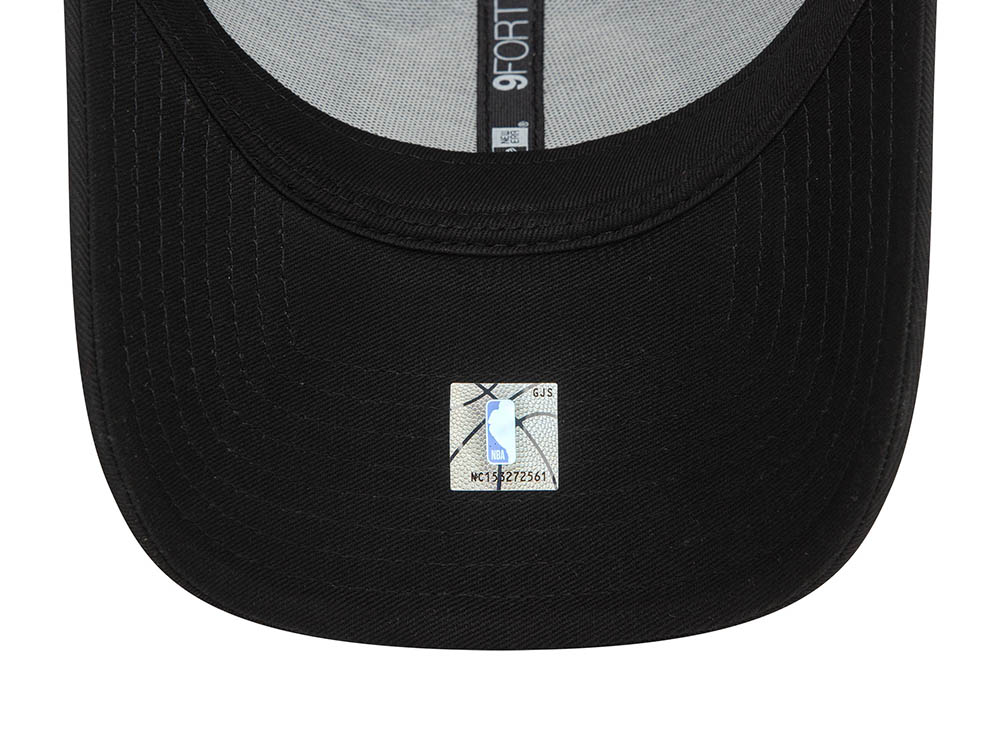 New Era Brooklyn Nets Black Metallic 9Forty Strapback Cap