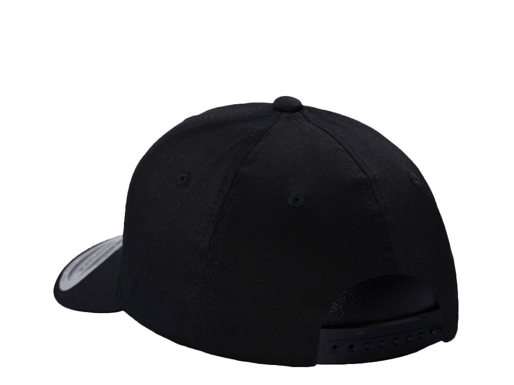 Yupoong Basic Black Curved Snapback Cap