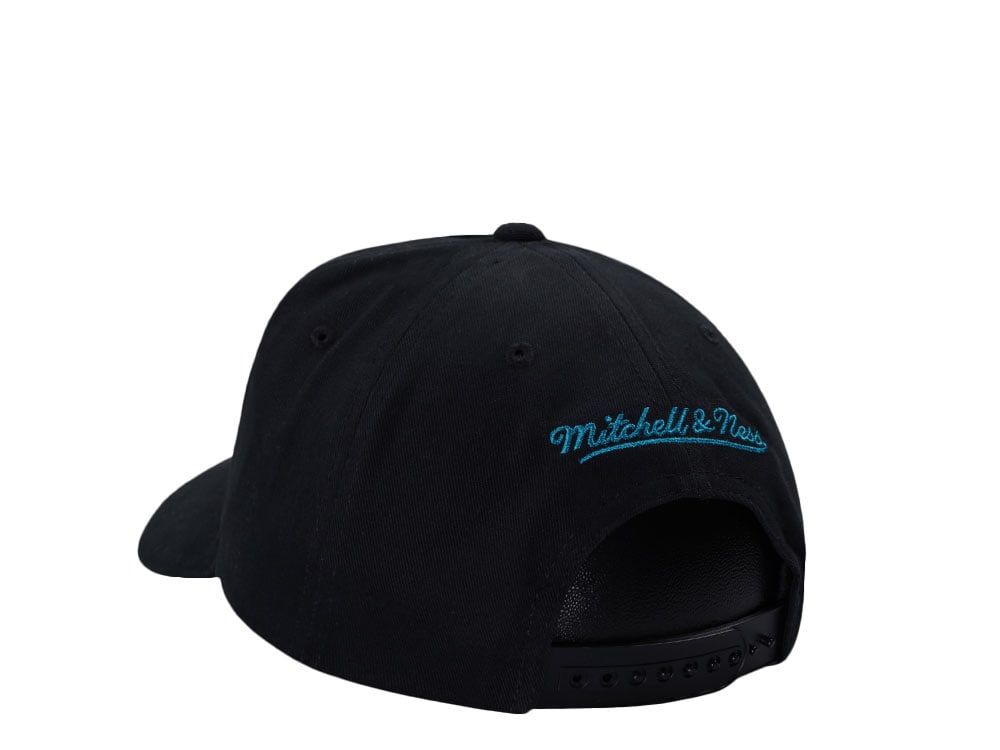 Mitchell & Ness Memphis Grizzlies Black Pro Pinch Fit Snapback Cap