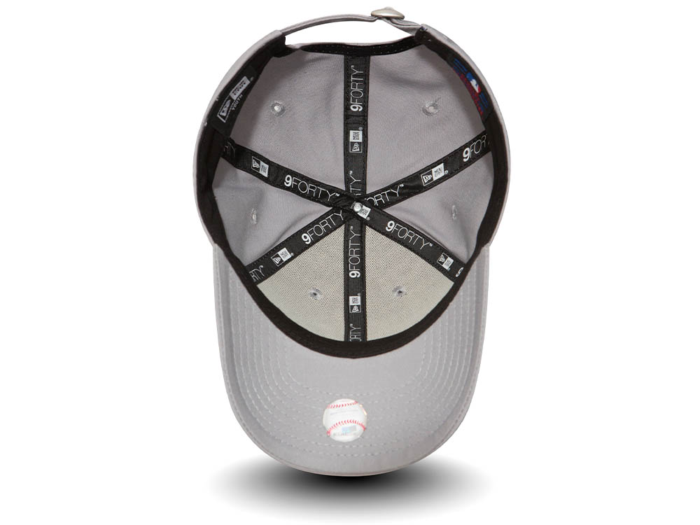 New Era New York Yankees Grey Kids 9Forty Strapback Cap