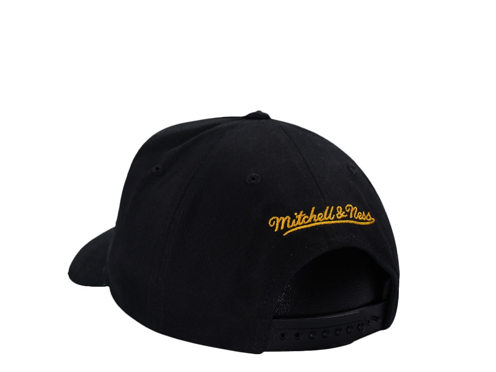Mitchell & Ness Pittsburgh Pirates Black Pro Pinch Fit Snapback Cap