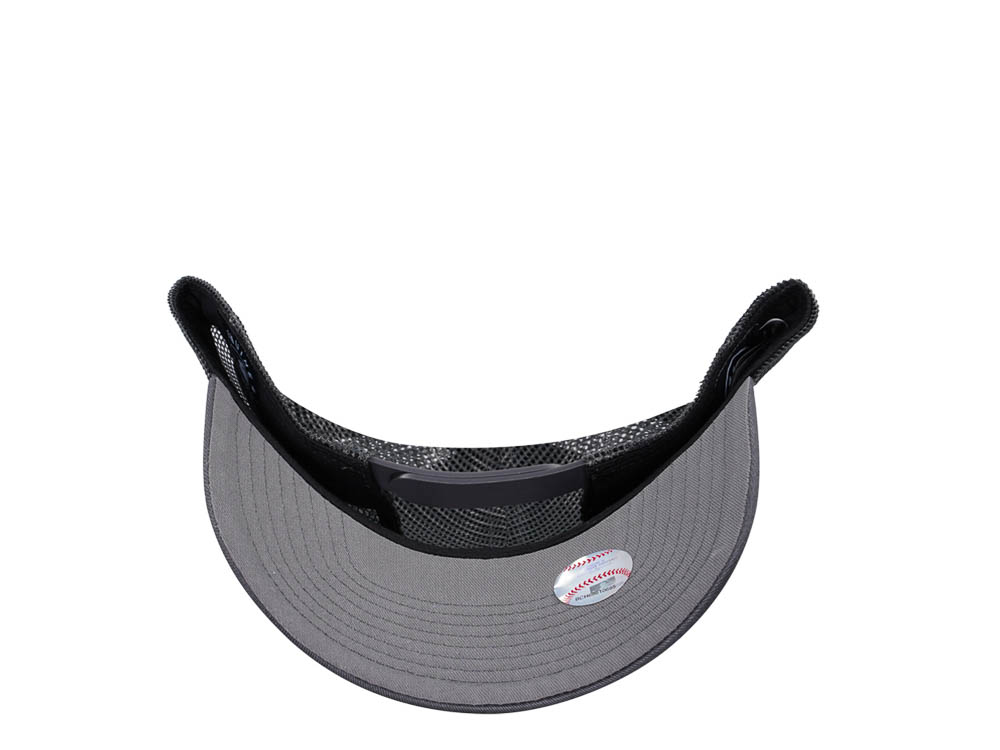 47Brand New York Yankees Charcoal Ballpark Mesh MVP Trucker Snapback Cap
