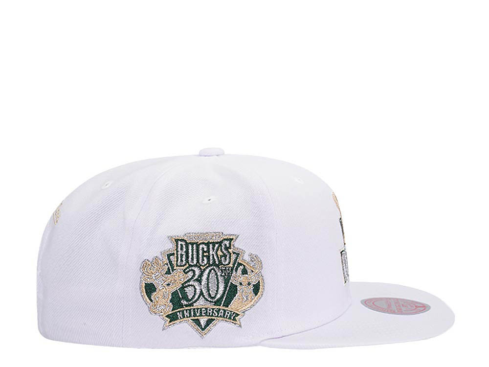 Mitchell & Ness Milwaukee Bucks 30th Anniversary Winter White Hardwood Classic Snapback Cap