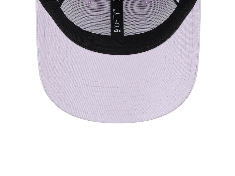 New Era New York Yankees Essential League Purple Womens 9Forty Strapback Cap