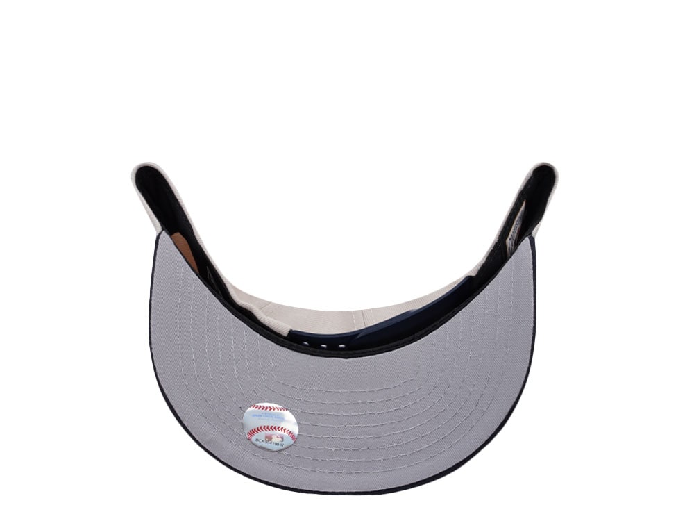 New Era New York Yankees World Series 2000 Cascading Stone Two Tone Edition 9Fifty A Frame Snapback Cap