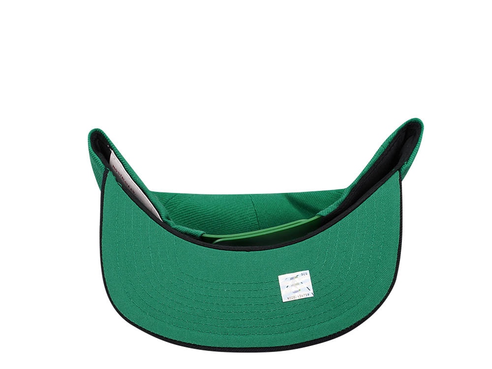 Mitchell & Ness Boston Celtics Team Two Tone 2.0 Green Snapback Cap