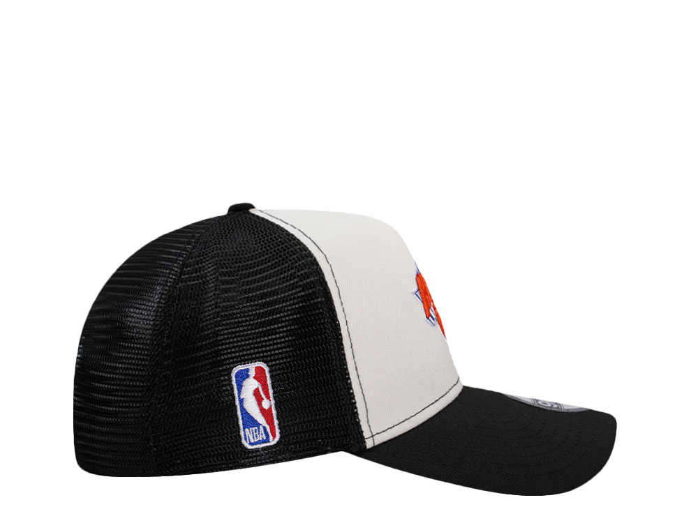 New Era New York Knicks Chrome Black Edition Trucker 9Forty A Frame Snapback Cap