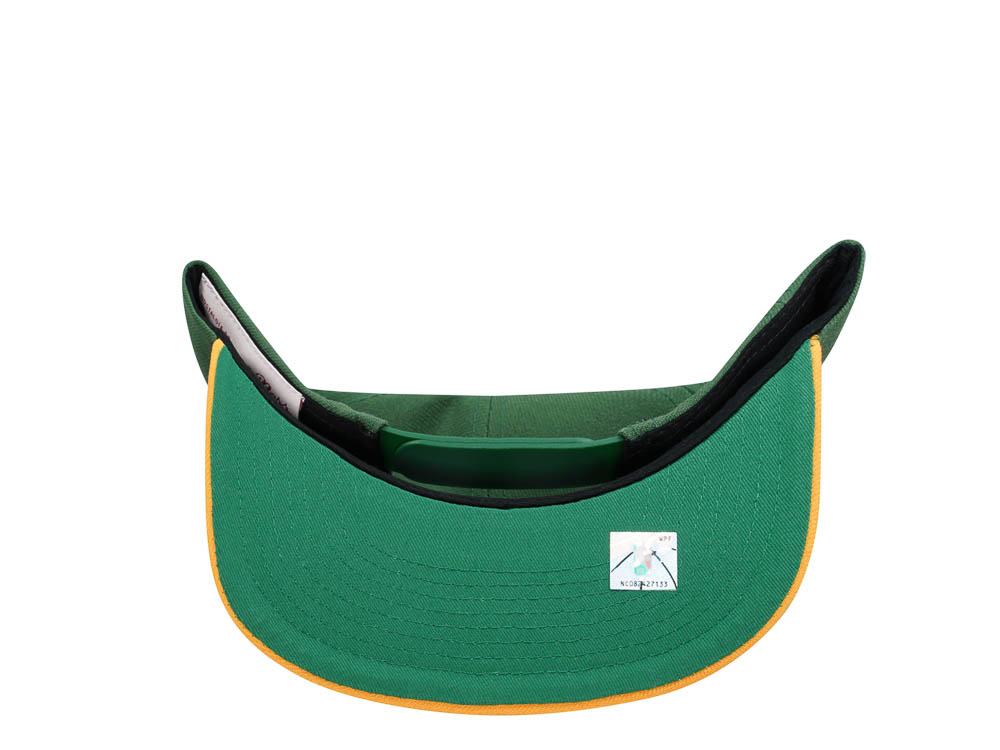 Mitchell & Ness Seattle Supersonics Breakthrough Two Tone Snapback Cap