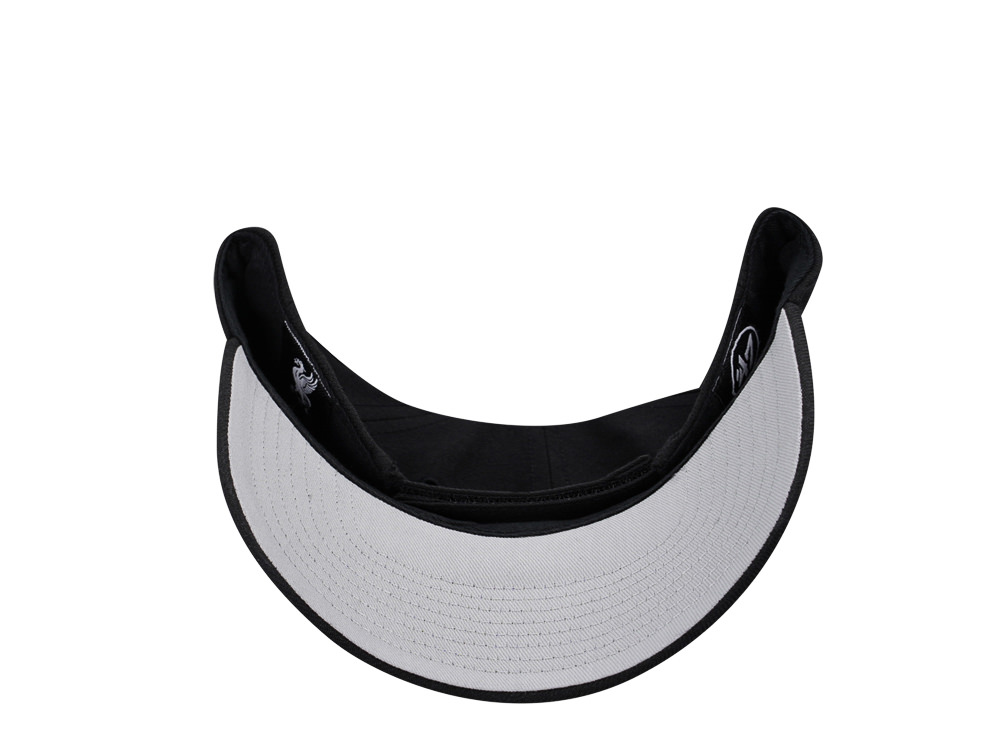 47Brand Liverpool FC Black and White MVP Strapback Cap