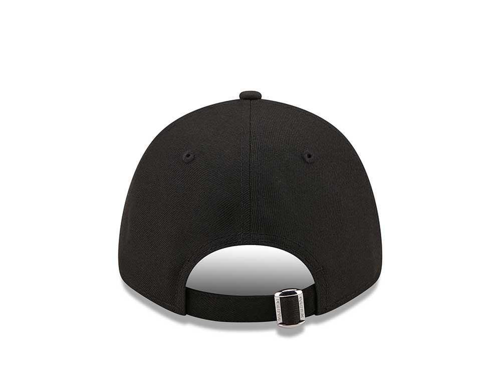New Era New York Yankees POP Outline Black 9Forty Strapback Cap