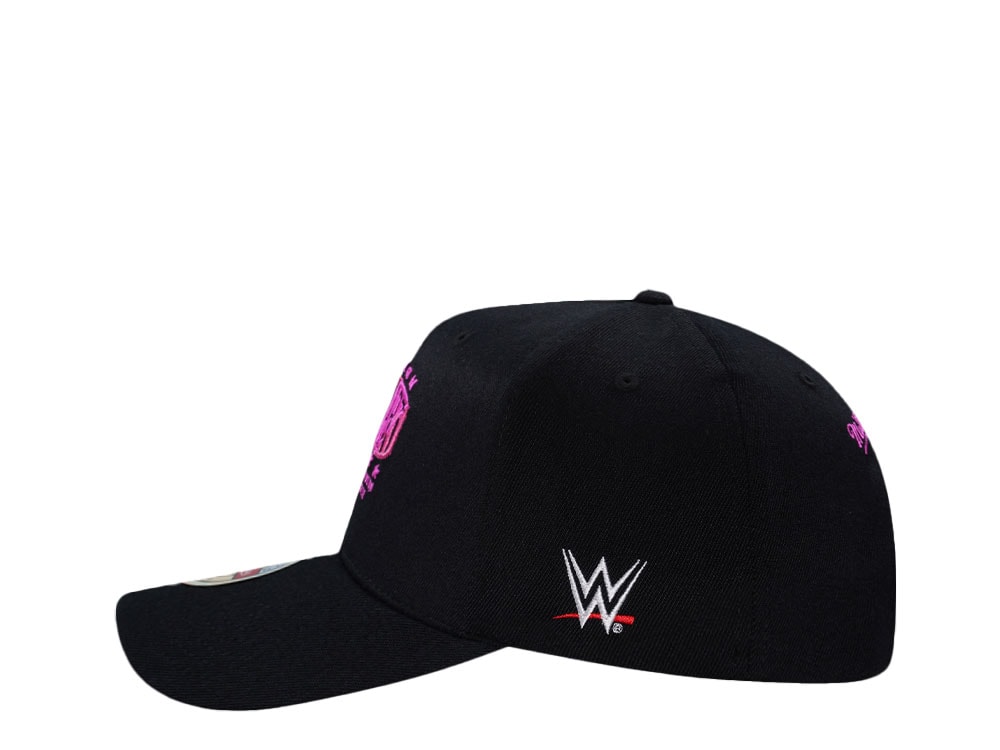 Mitchell & Ness Wrestlemania WWE Bret Hitman Hart Wordmark Classic Red Stretch Snapback Cap
