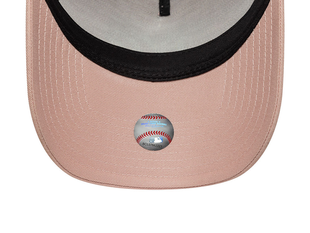 New Era New York Yankees Floral Pink 9Forty Womens A Frame Trucker Snapback Cap