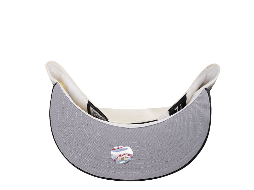 New Era Chicago White Sox 59 Years Chrome Satin Brim Two Tone Edition 59Fifty Fitted Cap