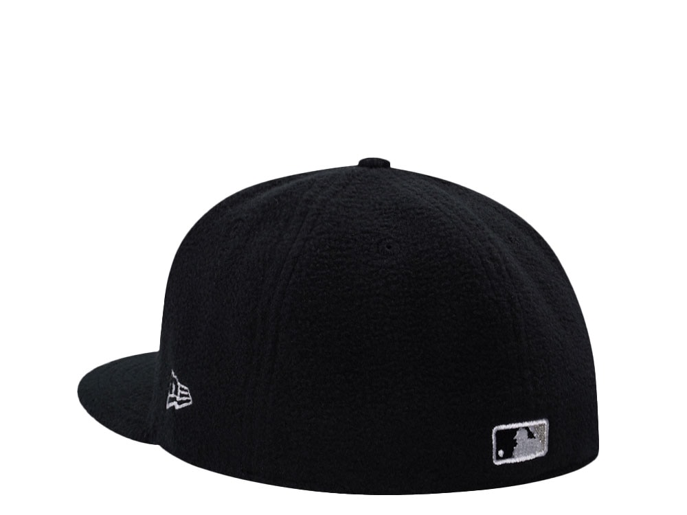 New Era Chicago White Sox Black Rose Microfleece Edition 59Fifty Fitted Cap