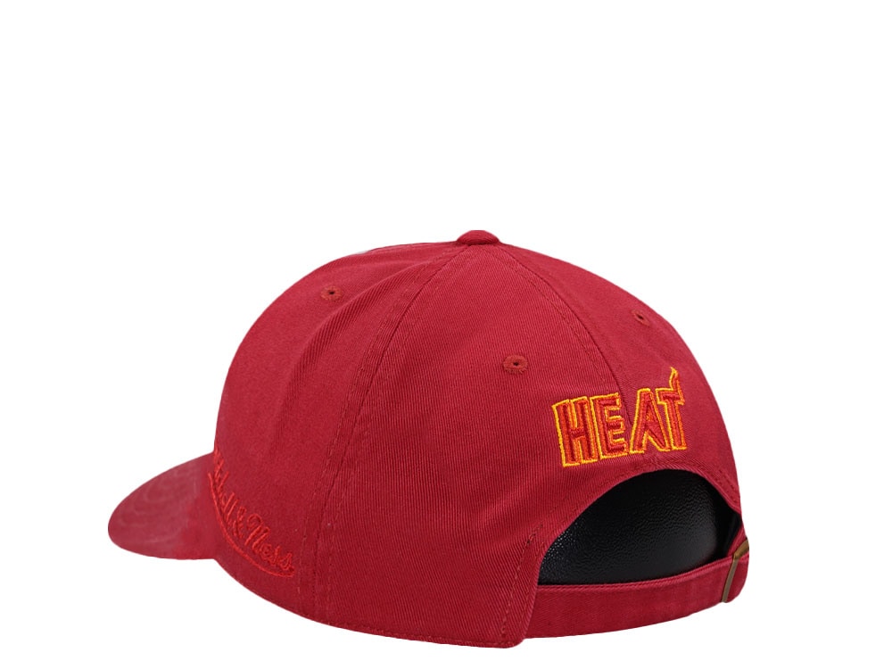 Mitchell & Ness Miami Heat Golden Hour Glaze Red Dadhat Strapback Cap