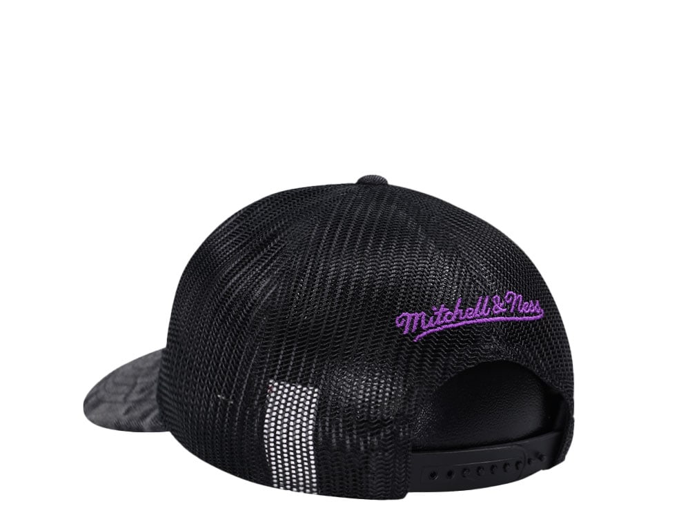 Mitchell & Ness Toronto Raptors Burnt Ends Black Trucker Snapback Cap