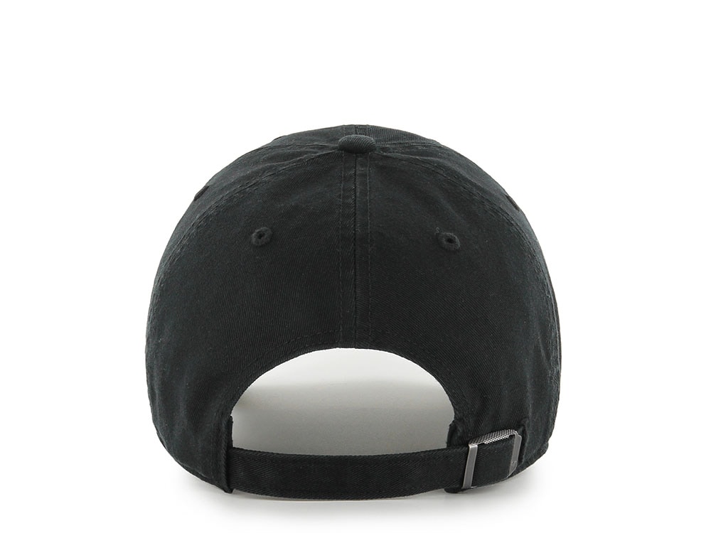 47Brand New York Yankees Black Base Runner Script Edition Clean Up Strapback Cap